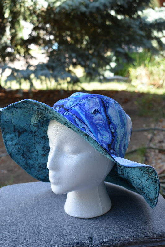 Reversible sun hat